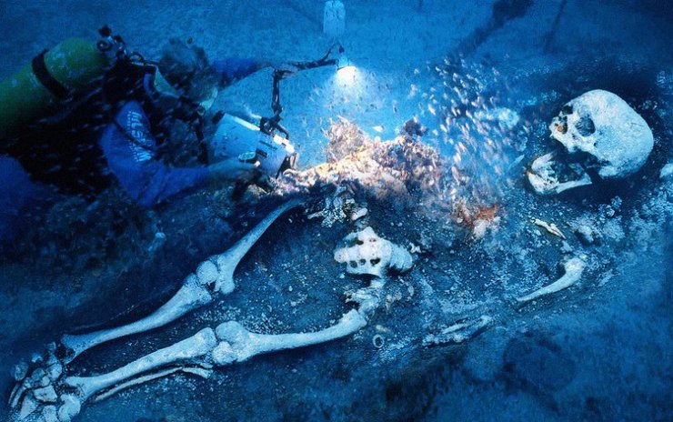 gigantic skeleton